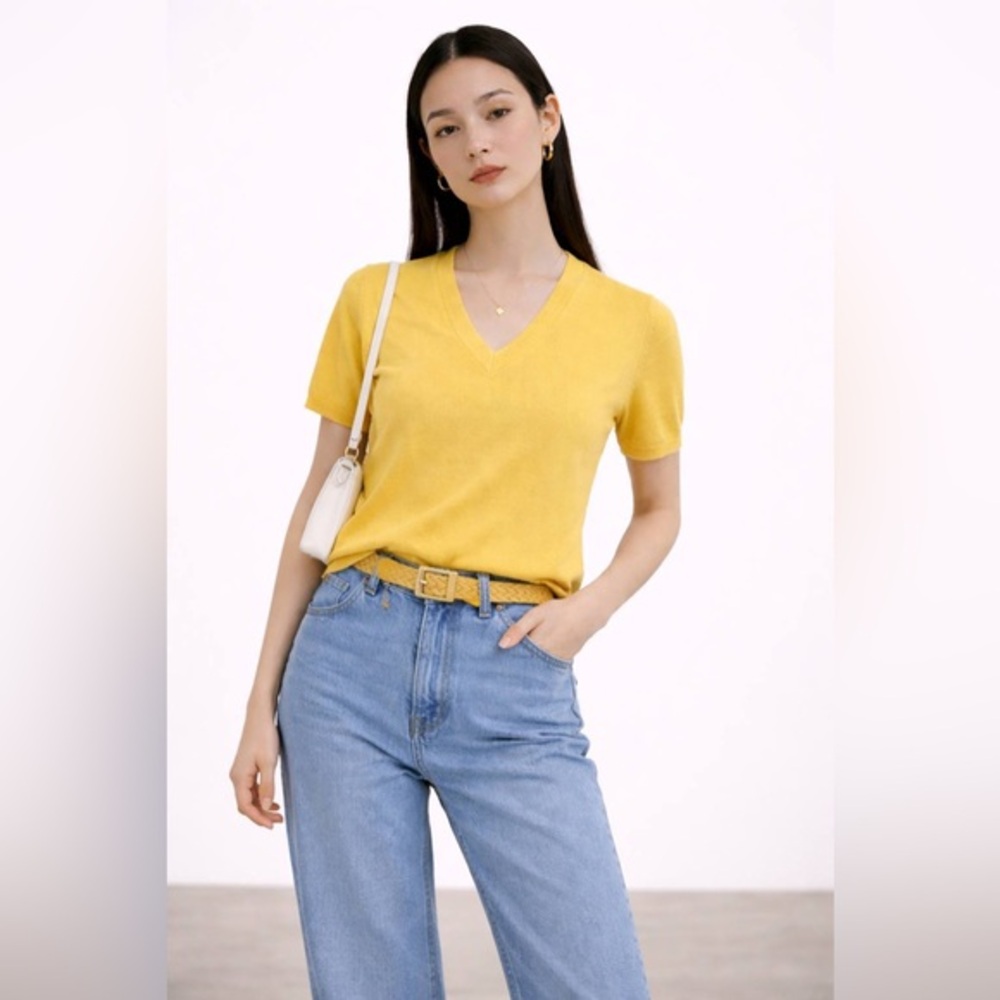 Mulberry silk butter yellow lightweight luxury vibes old money top size M 03